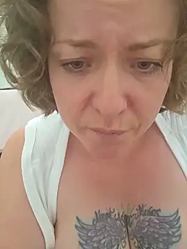 julimonroe's Live XXX Chat