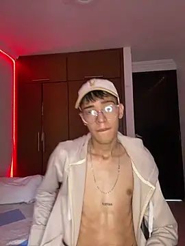 Milo_Gunnar Шоу с уебкамера