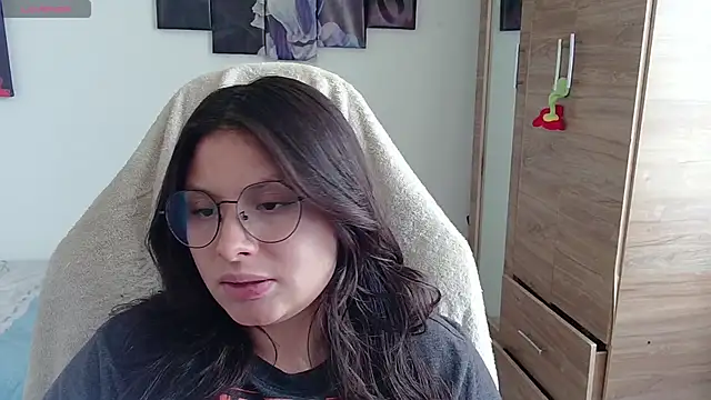 yessica_gomez01 XXX чат на живо