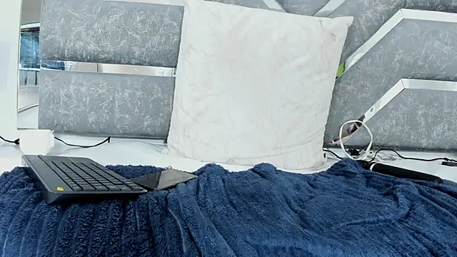 Slut_Milf_n Live XXX chat