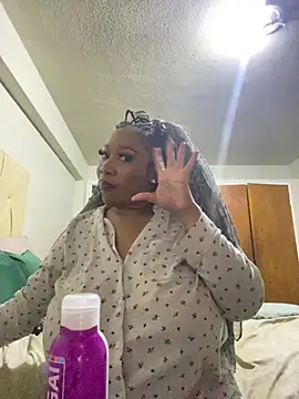 NwtyNatty Adlı Modelin Canlı XXX Sohbeti