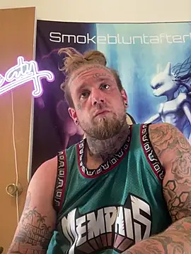 Smokebluntafterblunt Webcam Show