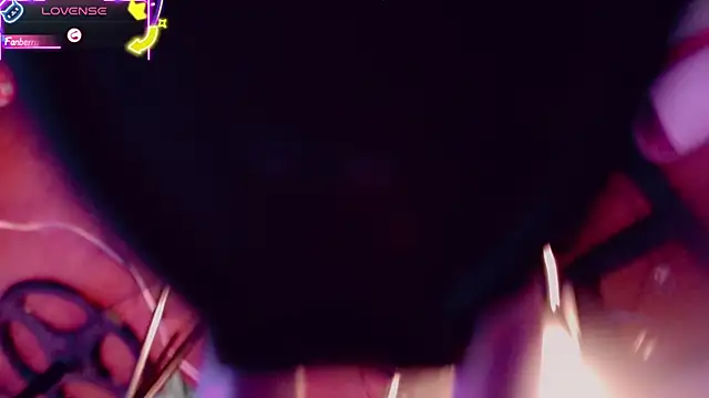 Pokazy przed kamerką – Kendall_hornyy