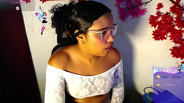 chleo_rosse Adlı Modelin Canlı XXX Sohbeti