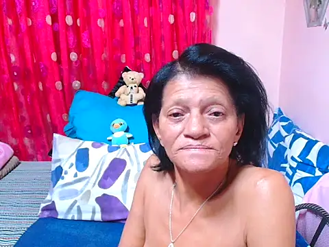 Chat +18 de sluttyrox ao vivo