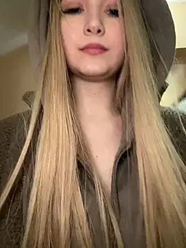 MarlboroWeb live XXX chat