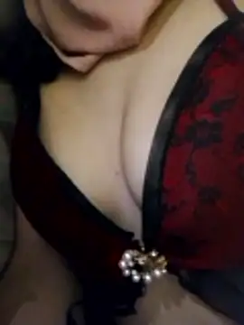 Almas-arabic live XXX chat
