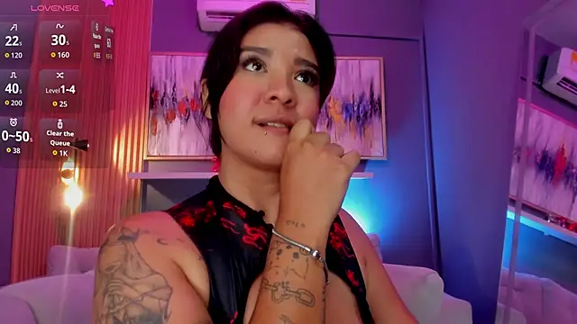 Chat +18 de lilian_vergara ao vivo