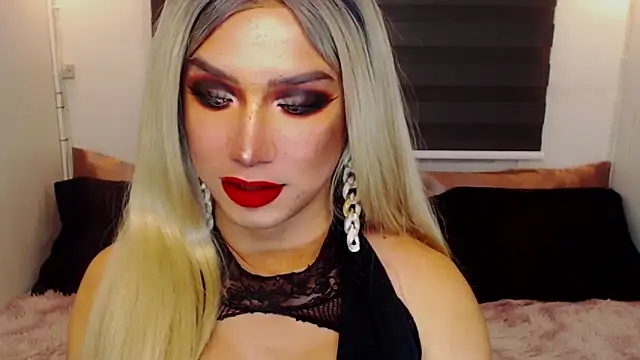 HugeCockDominantXxX Pertunjukan Webcam