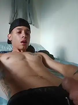 Show webcam de Twink_latin_tatted