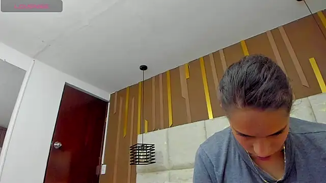 MiaCoursn Live XXX chat