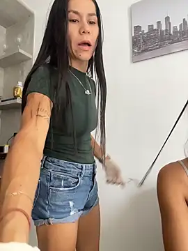 XXX chat uživo modela dominantandsubmissiveshow