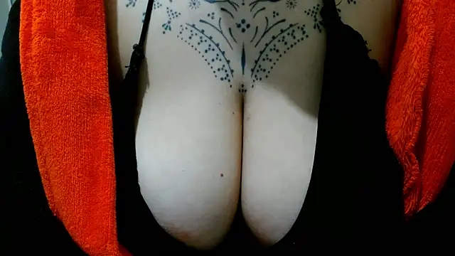 vaholiver's Live XXX Chat