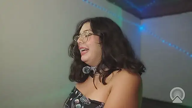 Pao_Ly Chat XXX live
