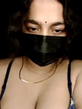 nosrat014 Live XXX Chat