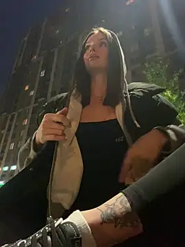 KrisMagnoly Chat XXX in diretta