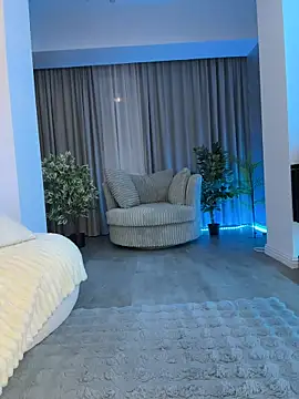 Онлайн чат XXX KirstieVegas