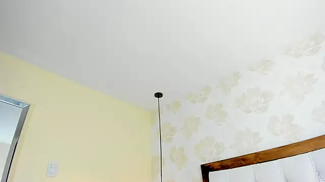 IRISCLARK1's Live XXX Chat