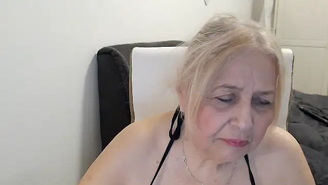 SusiLifeXXX Adlı Modelin Web Kamerası Şovu