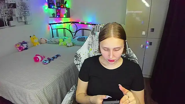 CrazyBitchInLace élő XXX-chatje