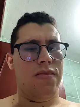 Kurtxxx22 live XXX chat