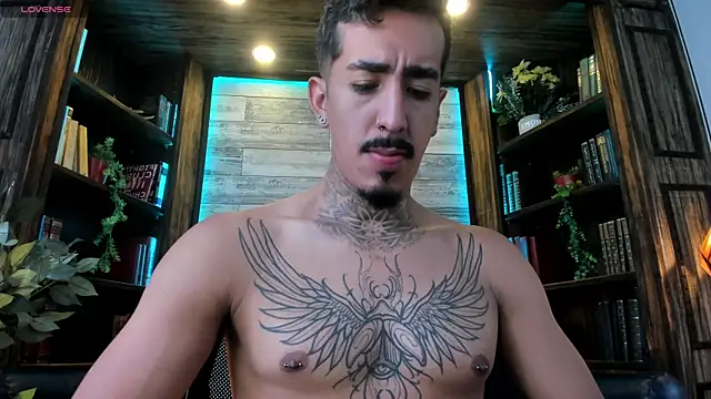 Donovan_Desmond live XXX chat