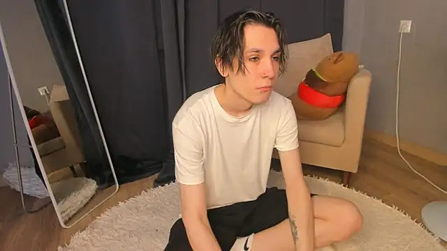 SolarFringe live XXX chat