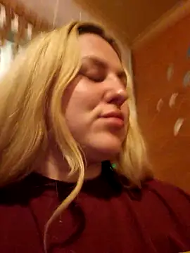 Chat +18 de LianaJu ao vivo