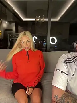 SexOnMyLvL: вебкам-шоу