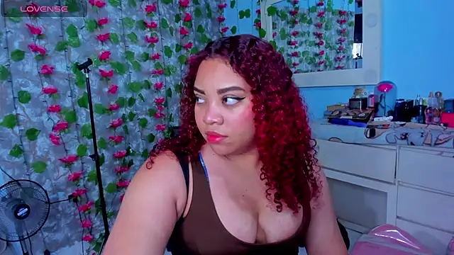 צ'אט XXX בשידור חי של AngelaCoffee