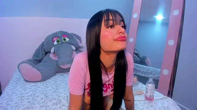 Chat XXX ao vivo de Antonella_Bratzz4