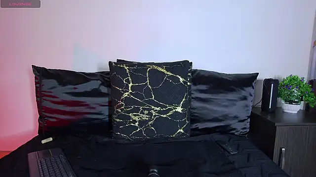 alex_noa élő XXX-chatje