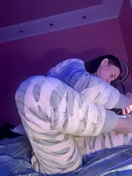 Chatroom XXX en direct de Flossy_Vettie