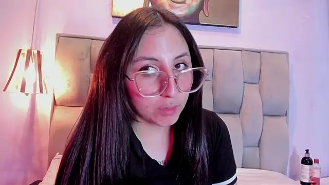 دردشة Maddie-LesYoux الجنسية المباشرة