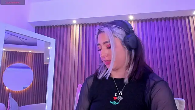 GabyRose9 Adlı Modelin Canlı XXX Sohbeti