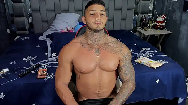 JackMclain's Live XXX Chat