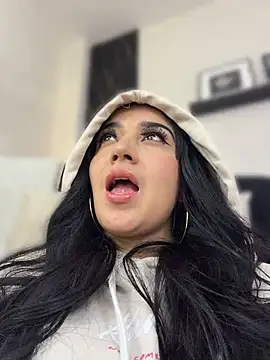Онлайн чат XXX EmmyEvans1