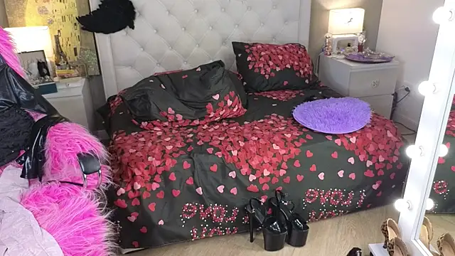 RoxalanaStar's Webcam Show