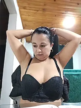 _Dr-Luna_1 Adlı Modelin Canlı XXX Sohbeti