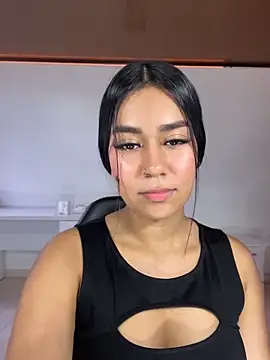 Živý XXX chat ALANAH_KITTY