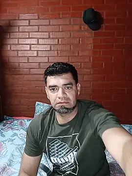 LatinBos Webcam show
