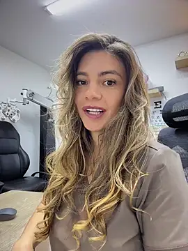 alicee16 – Naživo XXX chat