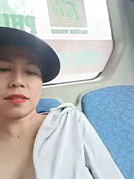 2HotAsain4u Show Webcam