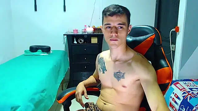 ADAM_HOT Chat XXX live