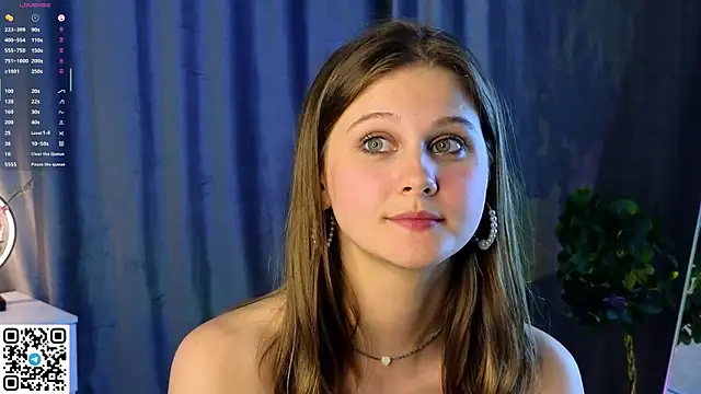 OpalEternis Chat XXX live