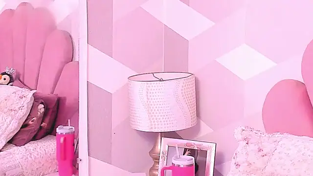 XXX chat uživo modela KylieMonnett