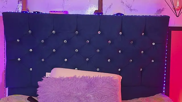 Dakotaa_JohnsonのライブXXXチャット