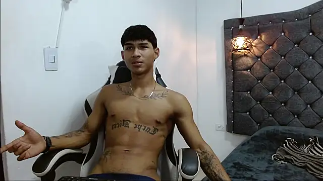 luka_big18 – Naživo XXX chat