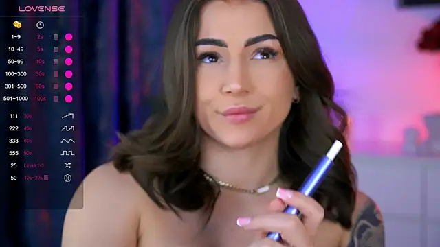 AishaSins XXX чат на живо