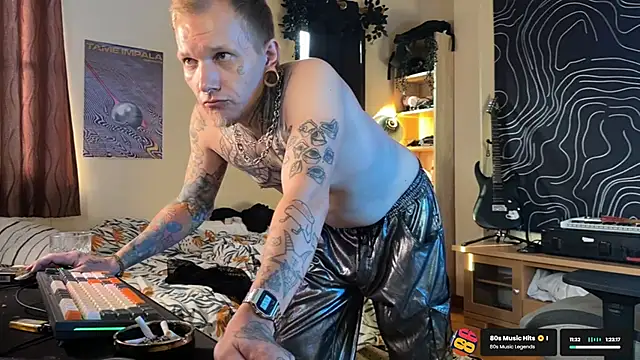 paulvelvet webkamerás műsora